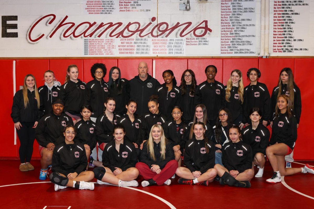 The 2025-2026 EI Lady Red. Photo: Lifetouch.